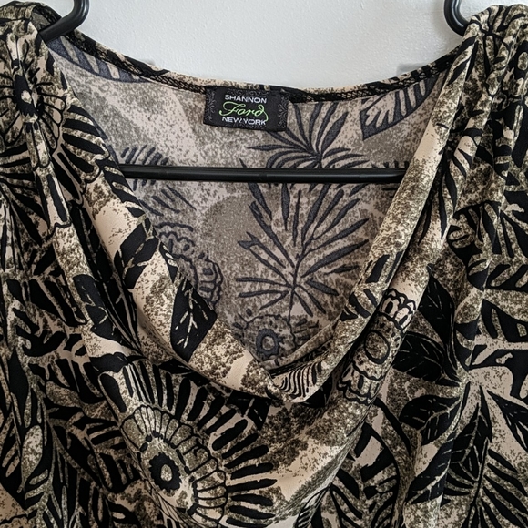 Dressy Tropical Blouse NWOT - Picture 2 of 4